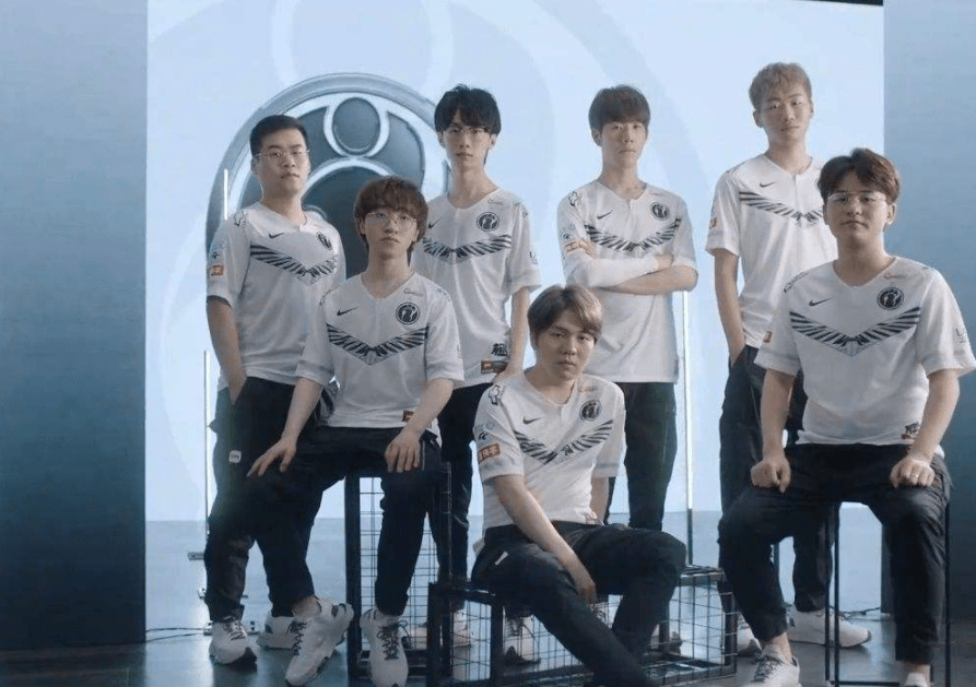 端几乎隐身 端几乎隐身