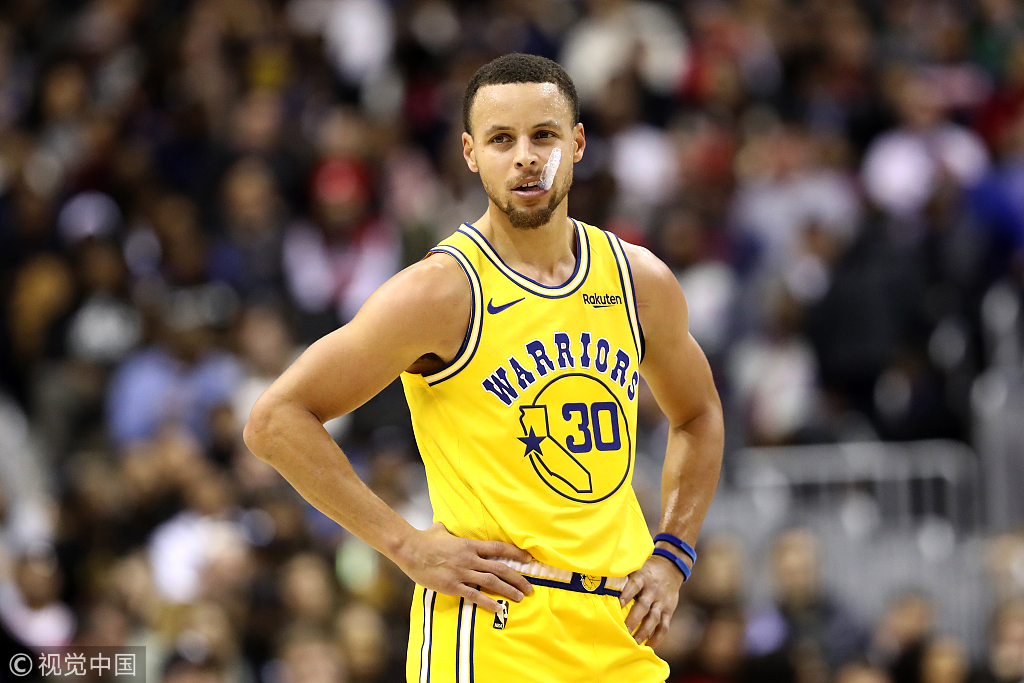 在他的领导 在他的领导