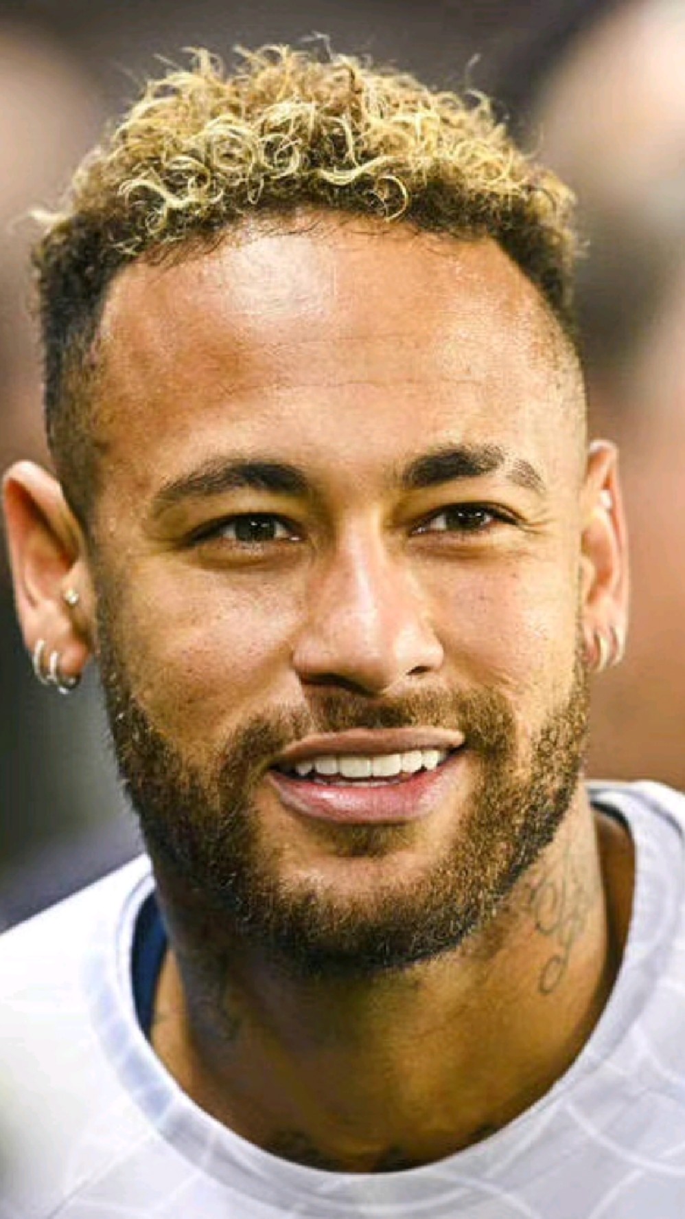 以某知名球 以某知名球