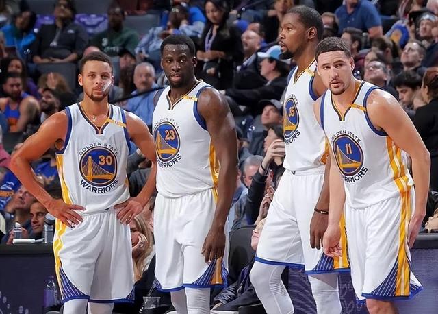 也能在社交 也能在社交